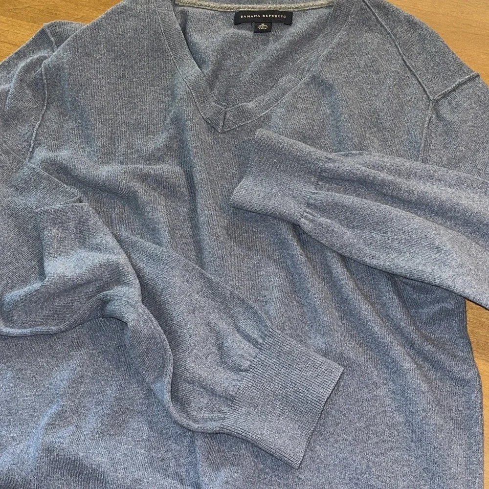 Banana Republic‎ Sweater Men M Blue Cashmere Blend Long Sleeve Preppy